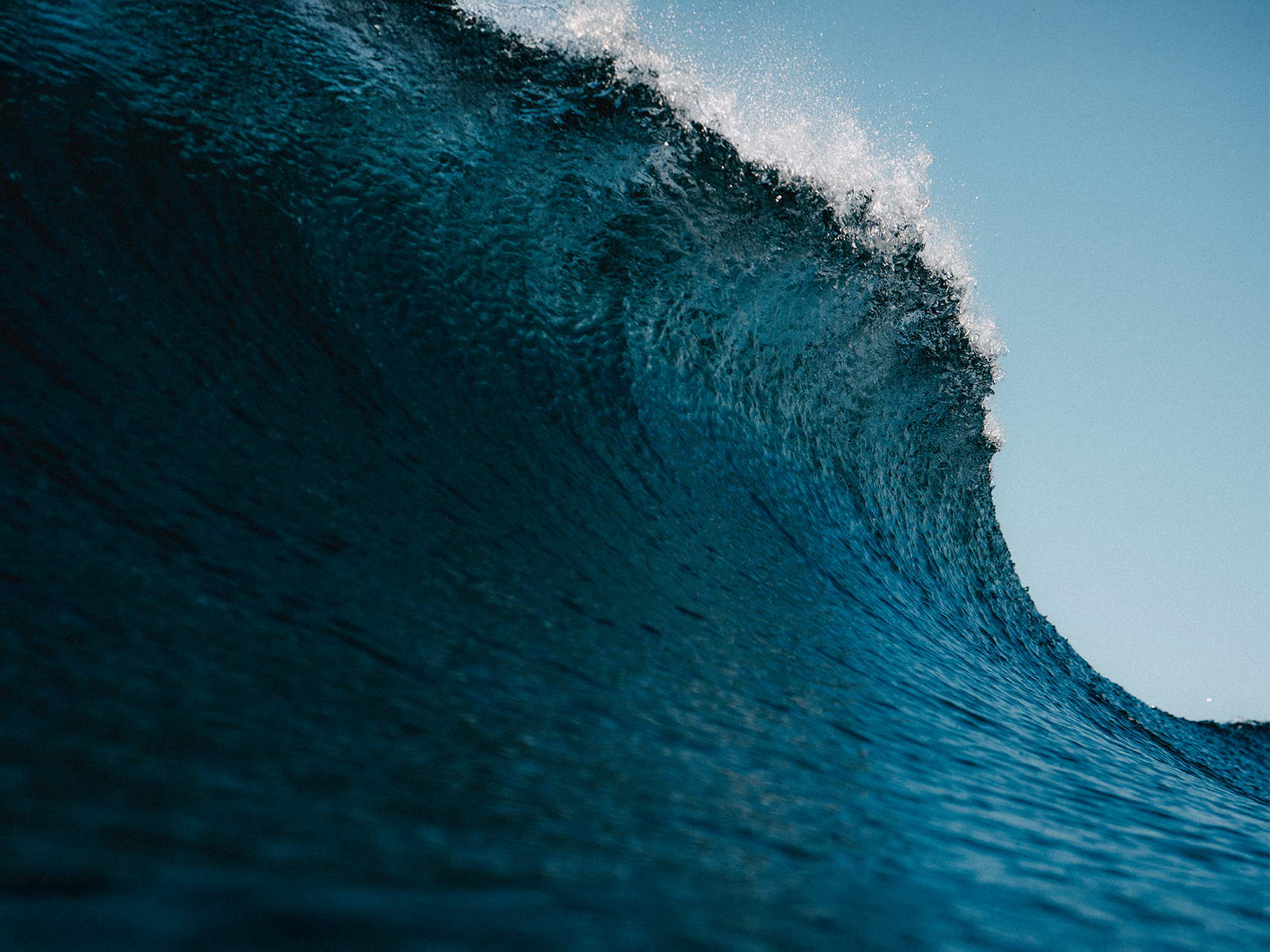 Surfing notes from the long road photographed by Filippo Maffei — image 5 of 18
